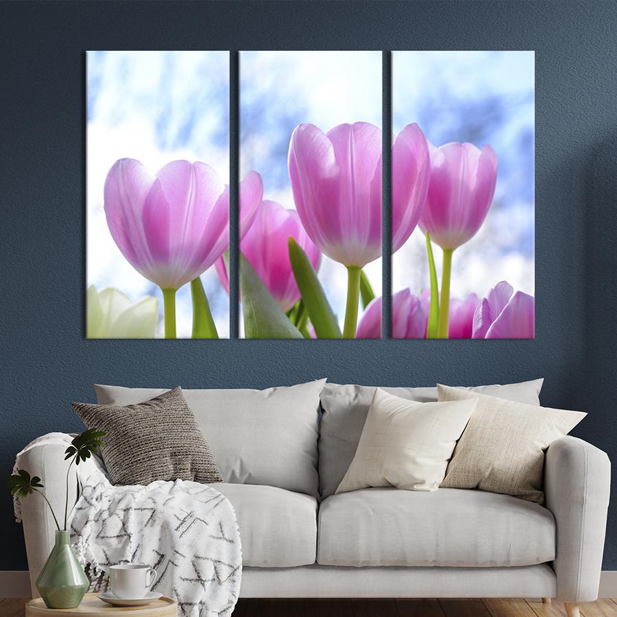 Картина на холсте триптих Тюльпаны на фоне неба 78x48 см (900-31)