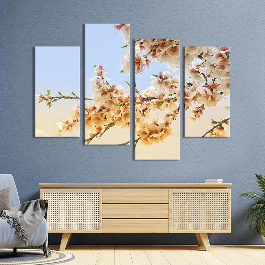 Картина на холсте Цветущая ветка сливы 149x106 см (888-42) Картина на холсте Цветущая ветка сливы 149x106 см (888-42)