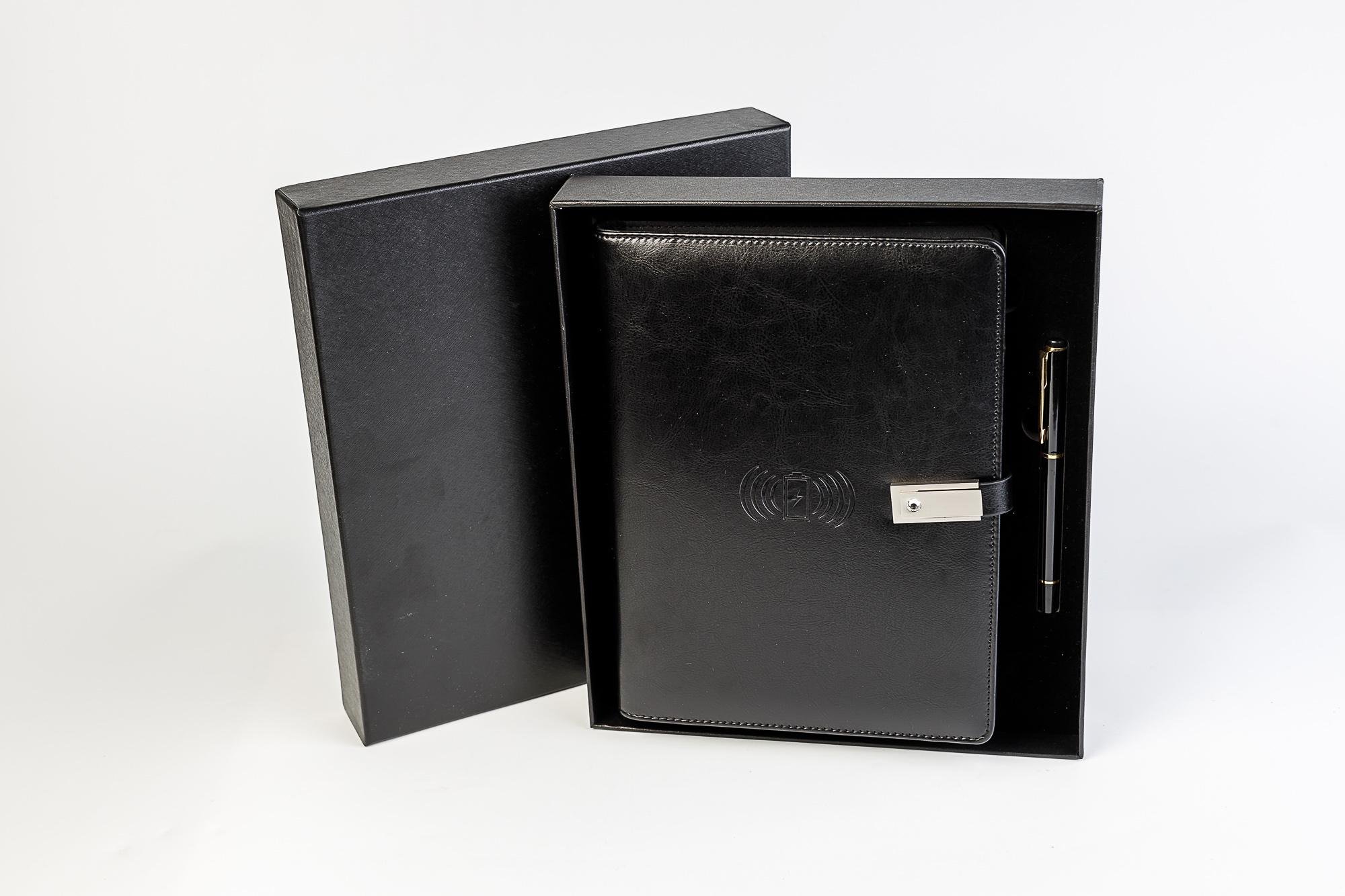 Блокнот із бездротовою зарядкою Powerbank 8000 mAh із флешкою 16 Гб Чорний (28_2114) - фото 4