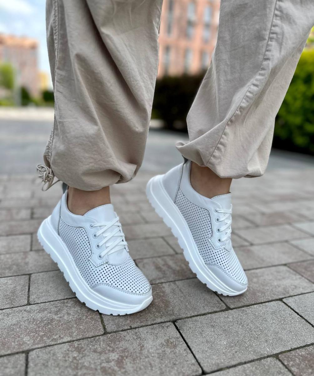 Кроссовки женские кожаные с перфорацией р. 38 Белый (9704/38)