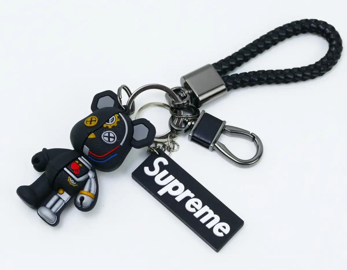 Брелок Медвежонок Bearbrick Киборг Supreme Черный (4627346Sb) - фото 1 Брелок Медвежонок Bearbrick Киборг Supreme Черный (4627346Sb) - фото 1