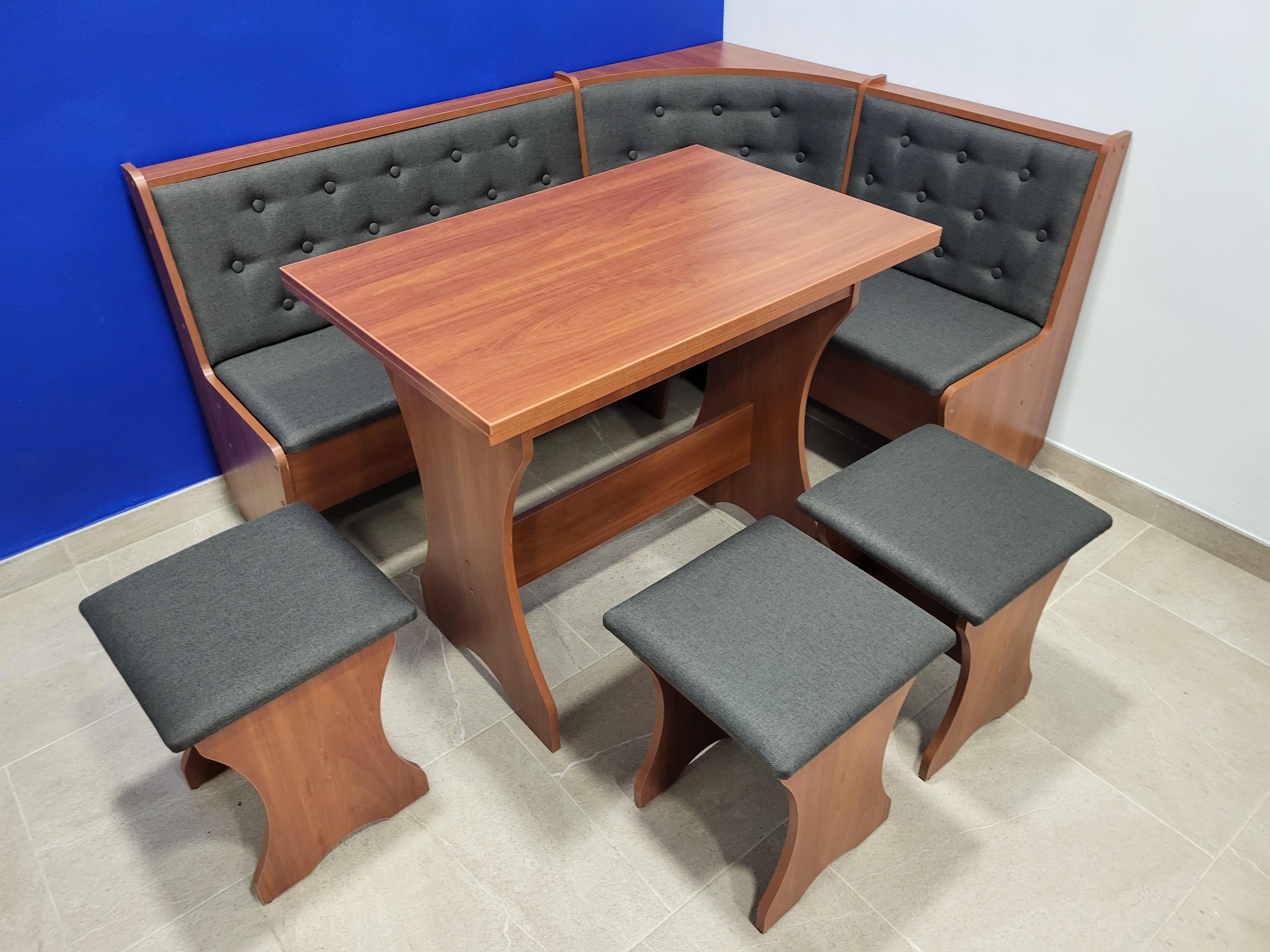 Кухонный уголок Семейный со столом и 3 табуретами 113,5х153,5 см Яблоня/Мальмо (KSTTT-Y-M)