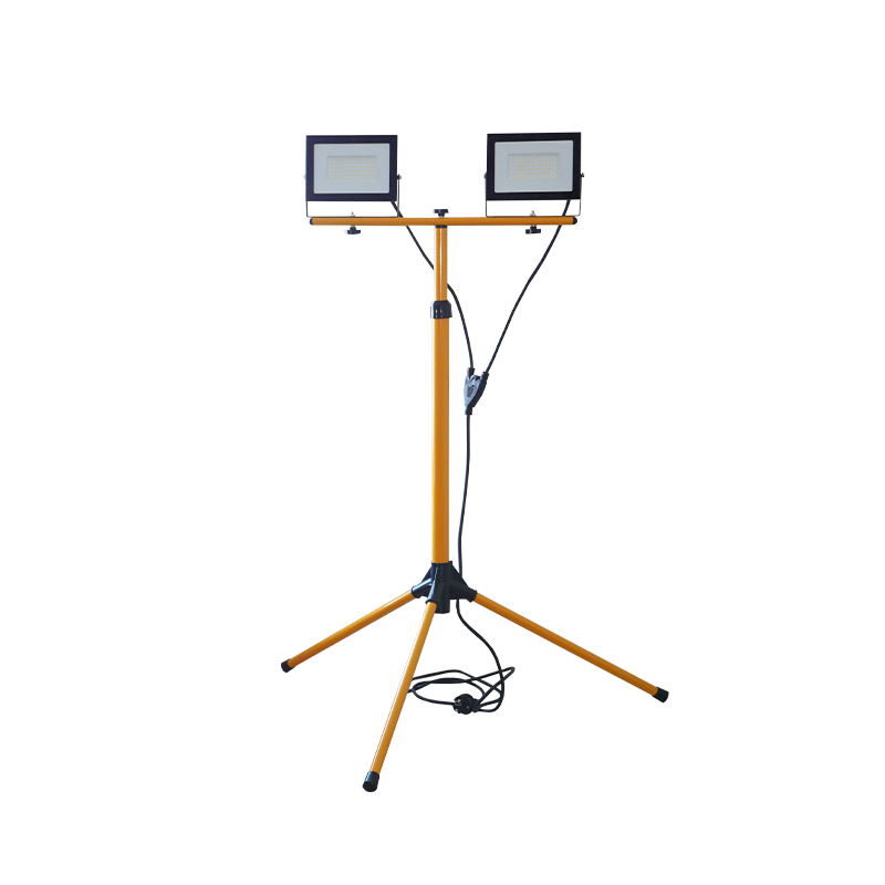 Прожектор UEC Delta SLC2-TR LED 2x50W 230V 8000lm 6500K со штативом 820x1490x820 мм Черный/желтый (SLC2-50-IP65-TR-B)