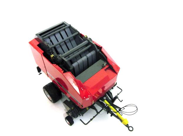 Пресувальна машина Massey Ferguson модель 1:32 2657