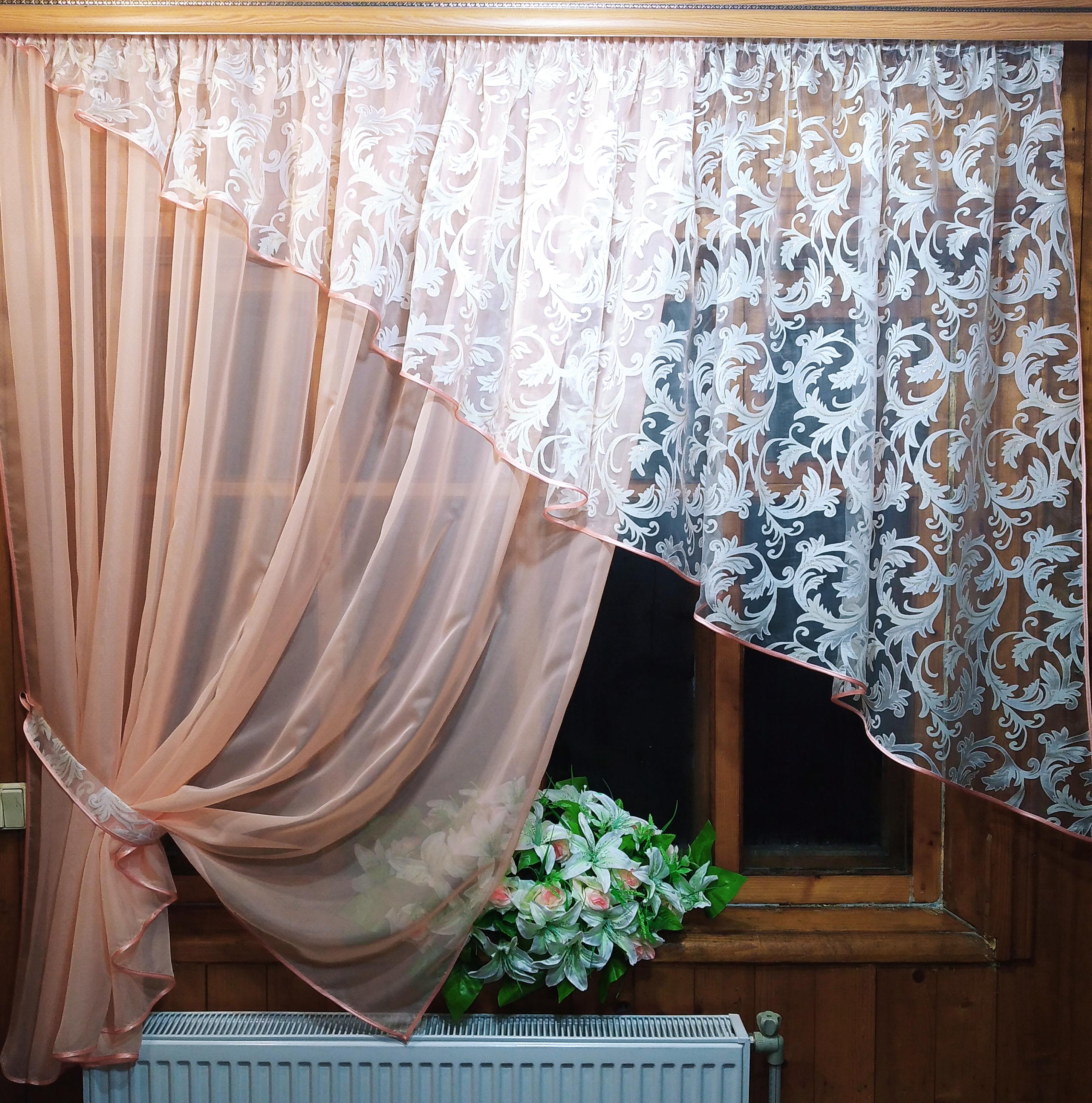 Занавеска кухонная короткая готовая Анжелика вензель левая Персиковый