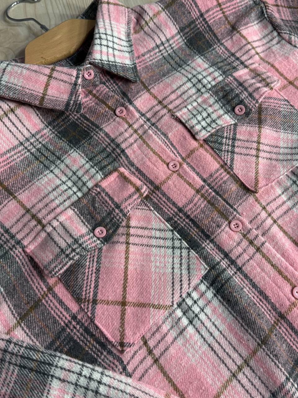 Сорочка жіноча YZY 223 картата оверсайз тепла байка OS Рожевий (5401) - фото 8 Сорочка жіноча YZY 223 картата оверсайз тепла байка OS Рожевий (5401) - фото 8