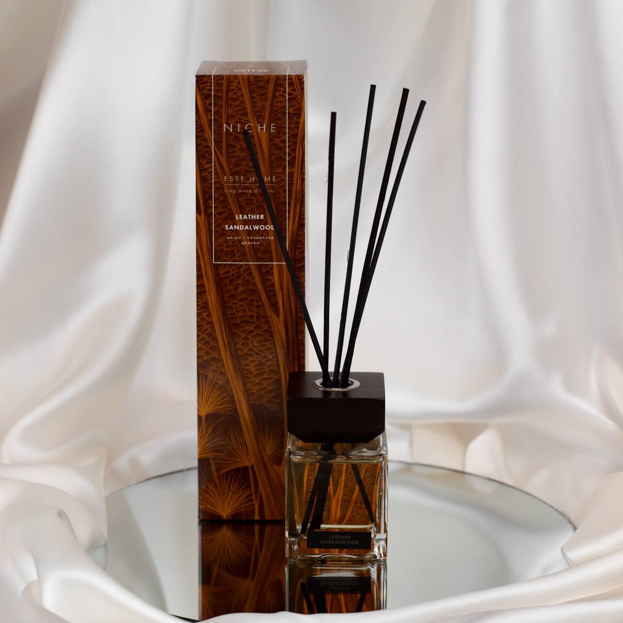 Аромадиффузор для дома Esse Home Niche Кожа та Сандаловое дерево 100 мл (2192046329) - фото 2 Аромадиффузор для дома Esse Home Niche Кожа та Сандаловое дерево 100 мл (2192046329) - фото 2