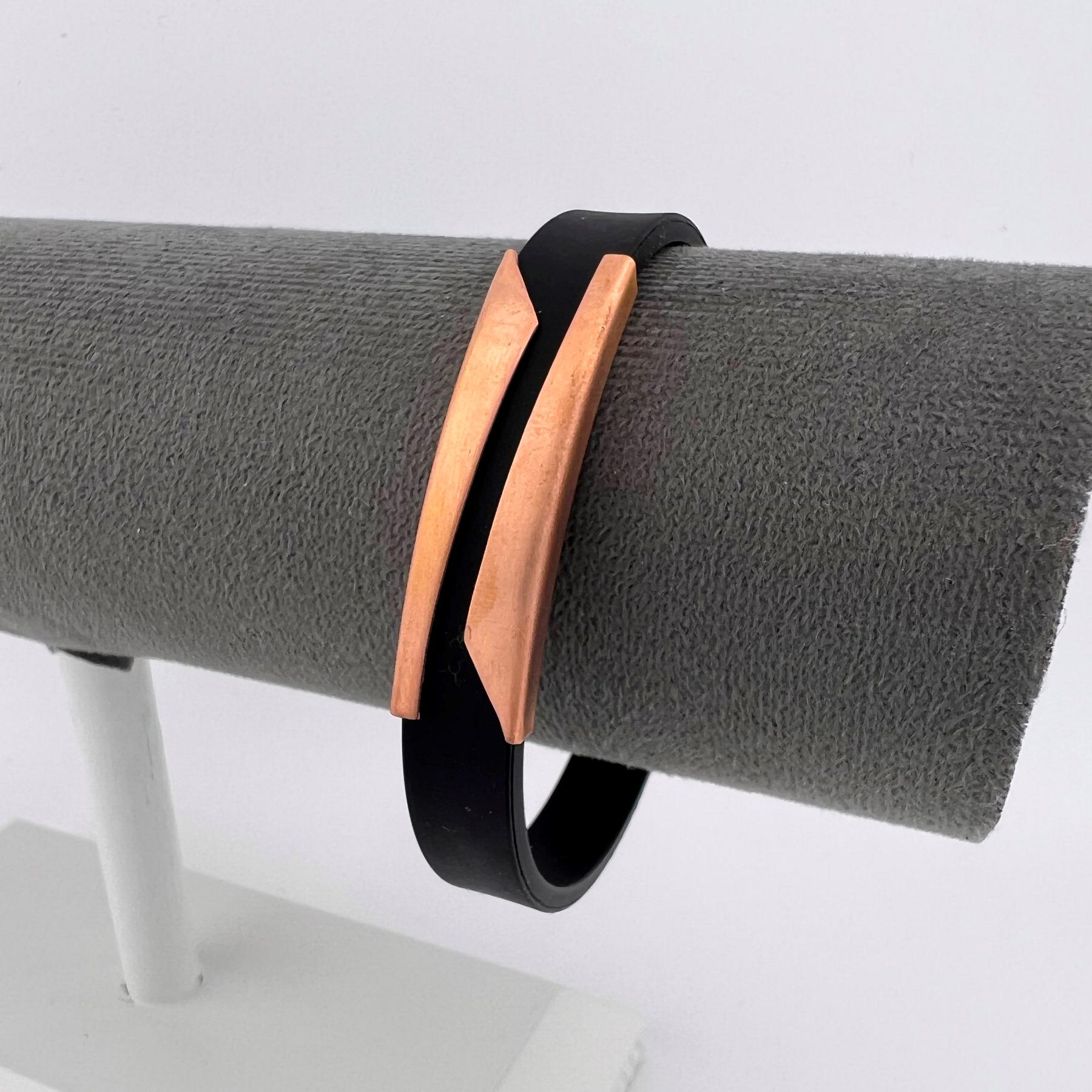 Браслет из медицинской стали классический на силиконовом ремешке 20 см (BSS-055)