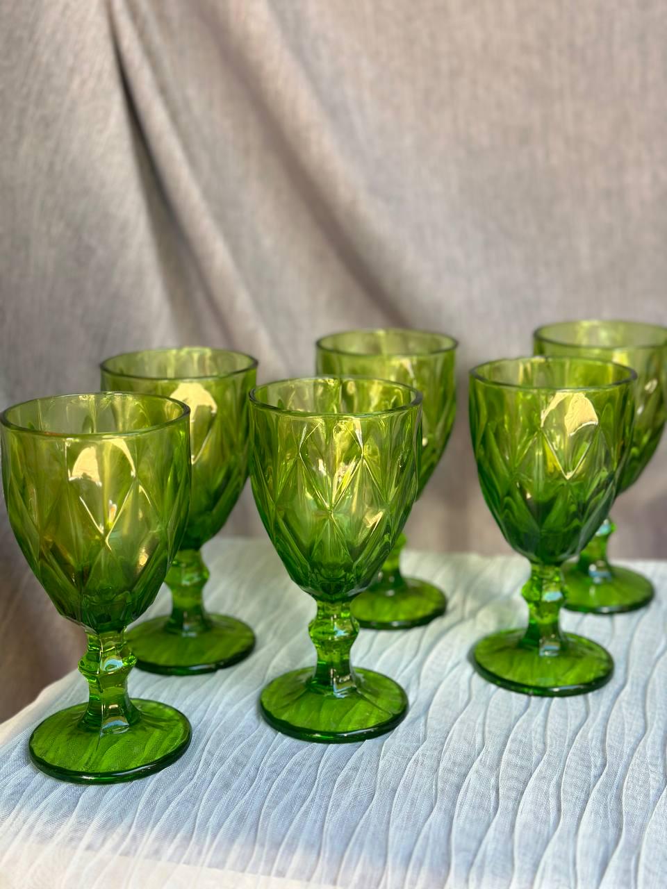Набір келихів для вина TS Kitchen HP034GRR з товстого скла гранованих фігурних 6 шт. по 200 мл Салатовий (HP034GRR) - фото 2 Набір келихів для вина TS Kitchen HP034GRR з товстого скла гранованих фігурних 6 шт. по 200 мл Салатовий (HP034GRR) - фото 2