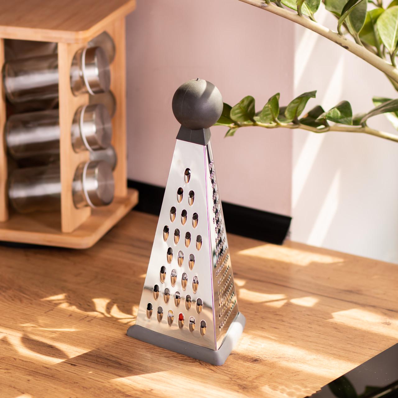 Тертка конусна ручна з нержавіючої сталі з ручкою 11x11x23 см (HP-8-8) - фото 5 Тертка конусна ручна з нержавіючої сталі з ручкою 11x11x23 см (HP-8-8) - фото 5