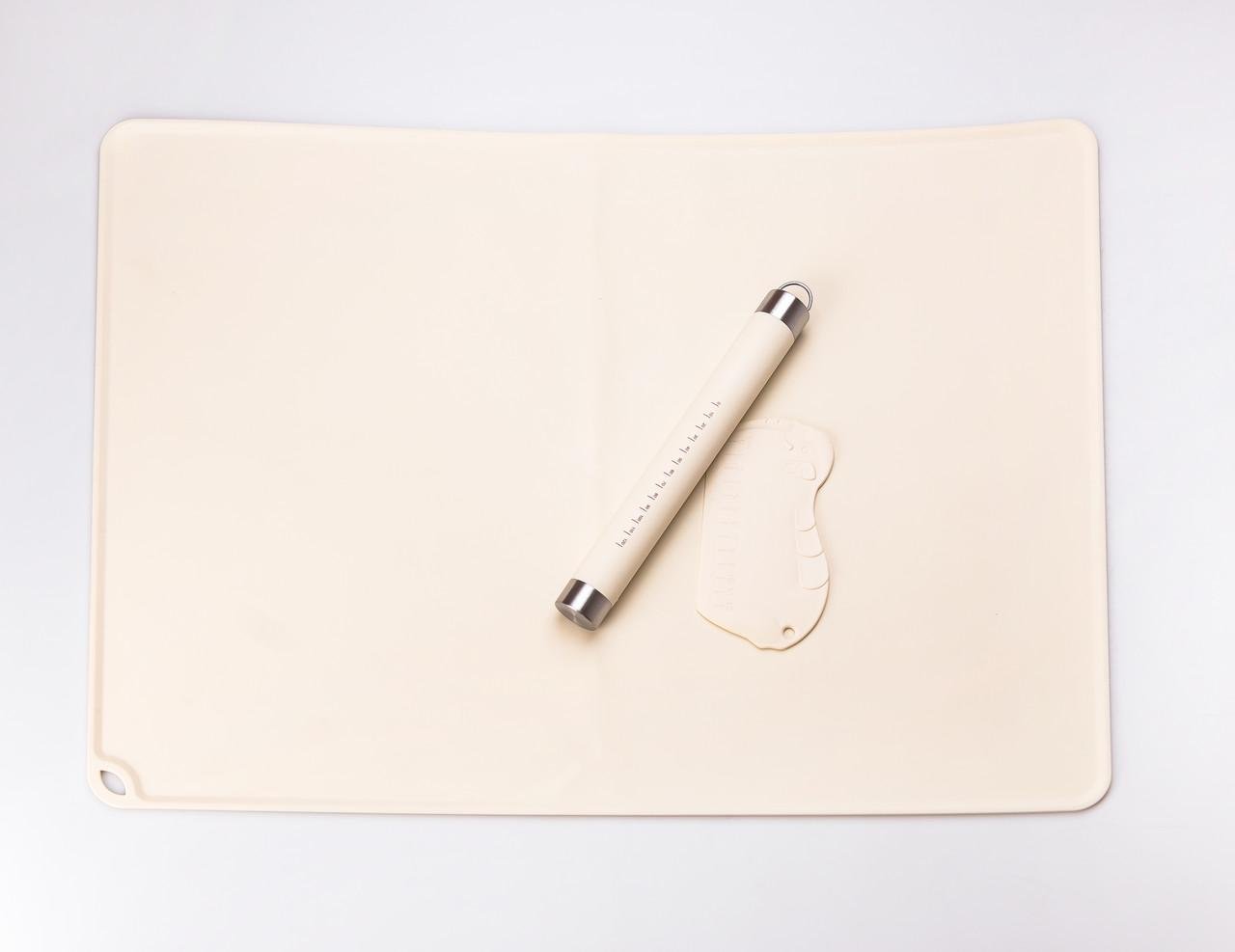 Набір кондитера 3в1 килимок силіконовий/шпатель/качалка для тіста Бежевий (2183953914)