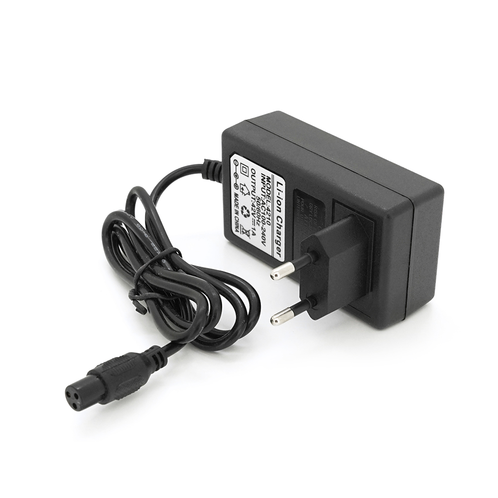 Зарядное устройство для аккумуляторов Li-ion 42V 1A штекер 3-pin с индикацией (YUT_V8423)