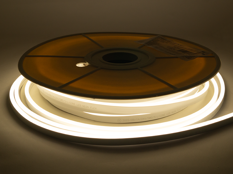 Неон світлодіодний AVT 64-NW 6x12 мм 120 LED 2835 24V 9 Вт/м IP65 бухта 25 м Нейтральний білий (8760) - фото 2 Неон світлодіодний AVT 64-NW 6x12 мм 120 LED 2835 24V 9 Вт/м IP65 бухта 25 м Нейтральний білий (8760) - фото 2