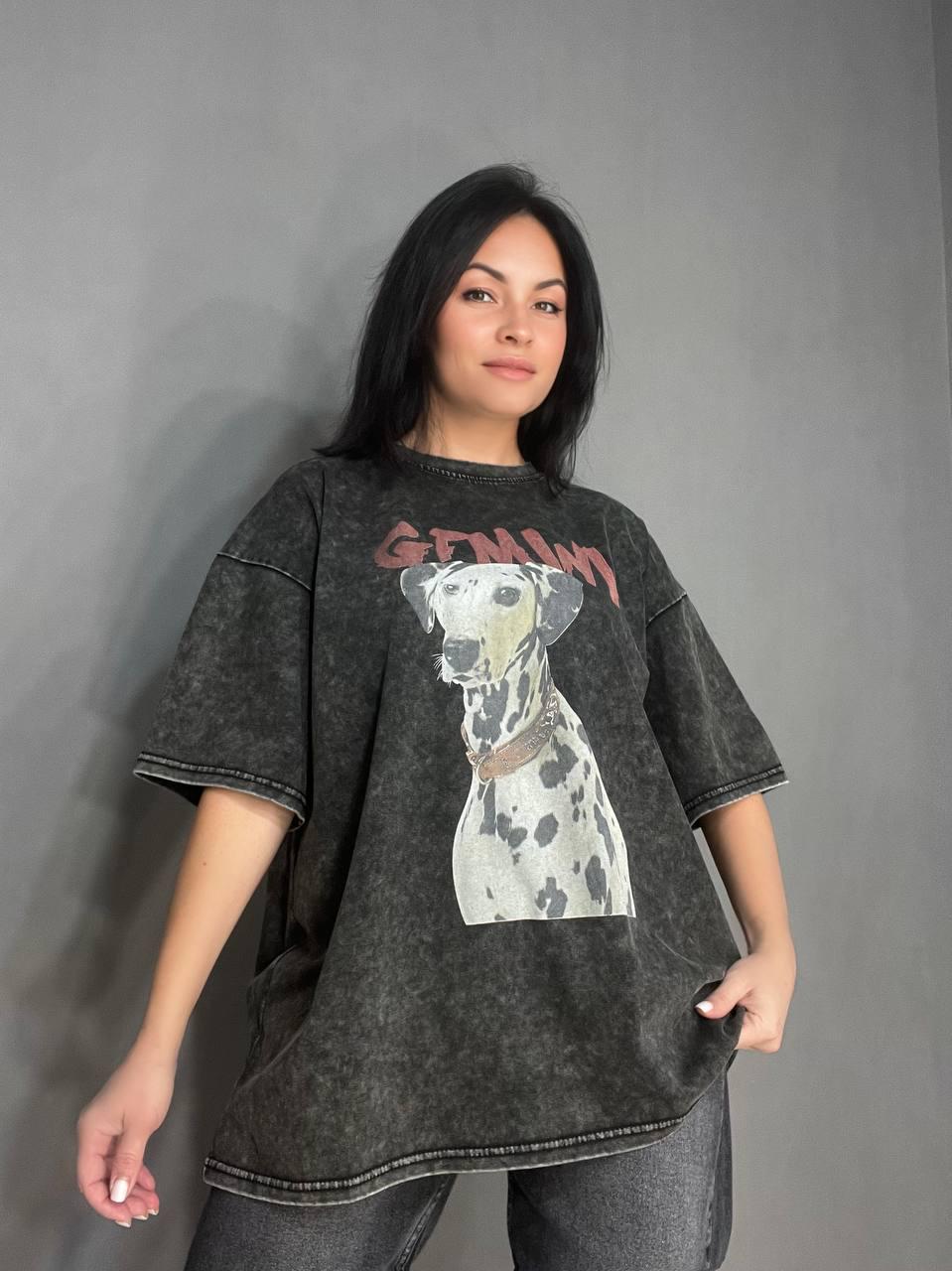 Футболка женская E-F 8089 вареная тай дай с рисунком собаки далматинец р. 48 Темно-серый (3573)