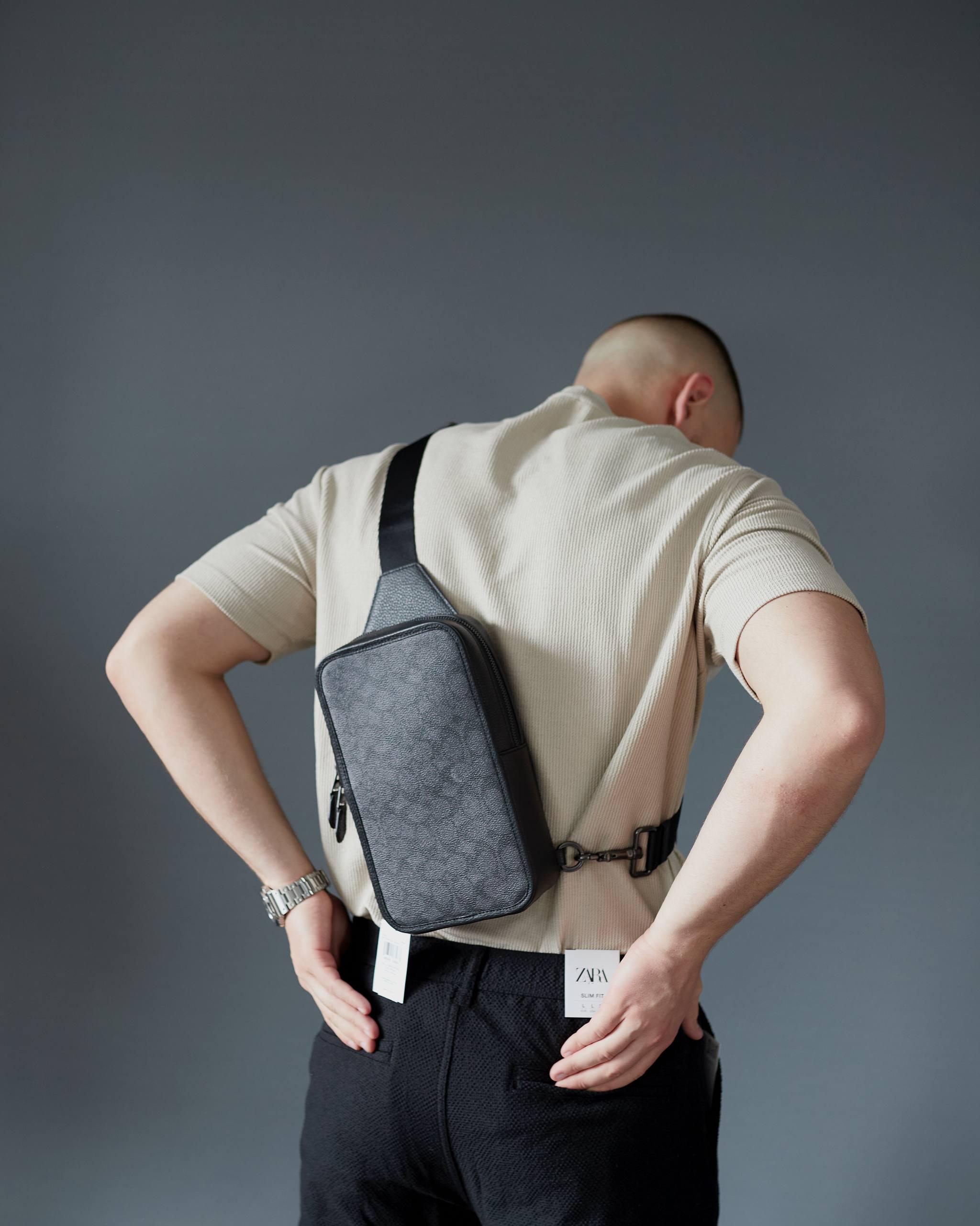 Сумка кожанная COACH Sullivan Pack In Signature Canvas 27х16х6 см Черный (86034039)