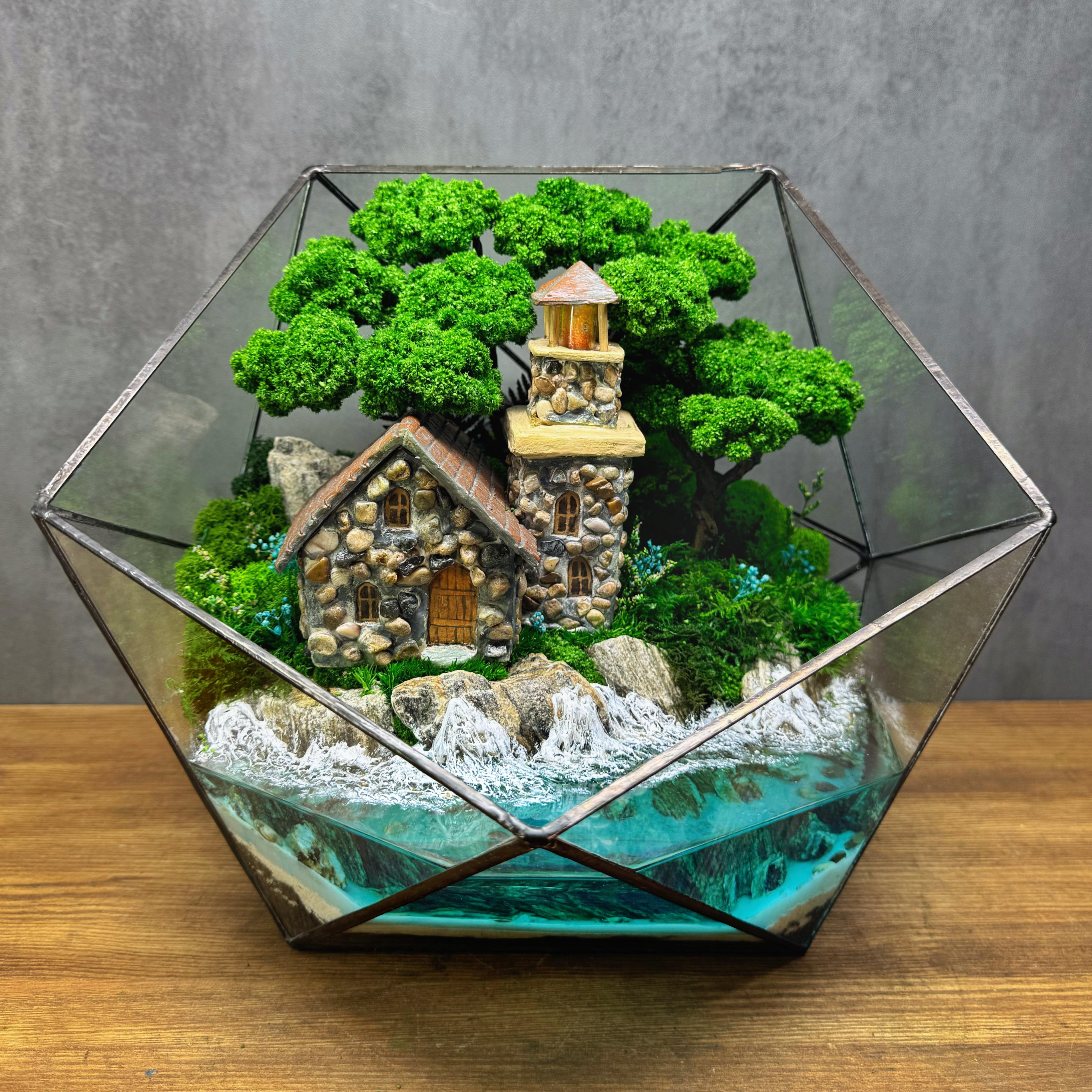 Флорариум из стабилизированного мха с дизайнерским домиком 26 см