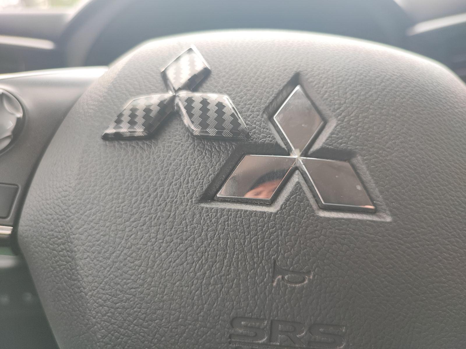 Логотип на кермо Mitsubishi Outlander 3/ASX/Eclipse Cross Карбон (27503963) - фото 11