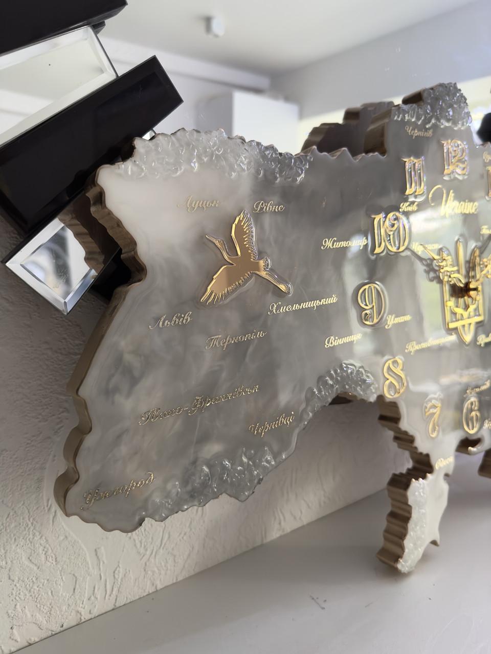 Годинник настінний з епоксидної смоли Карта України 100x67 см - фото 2