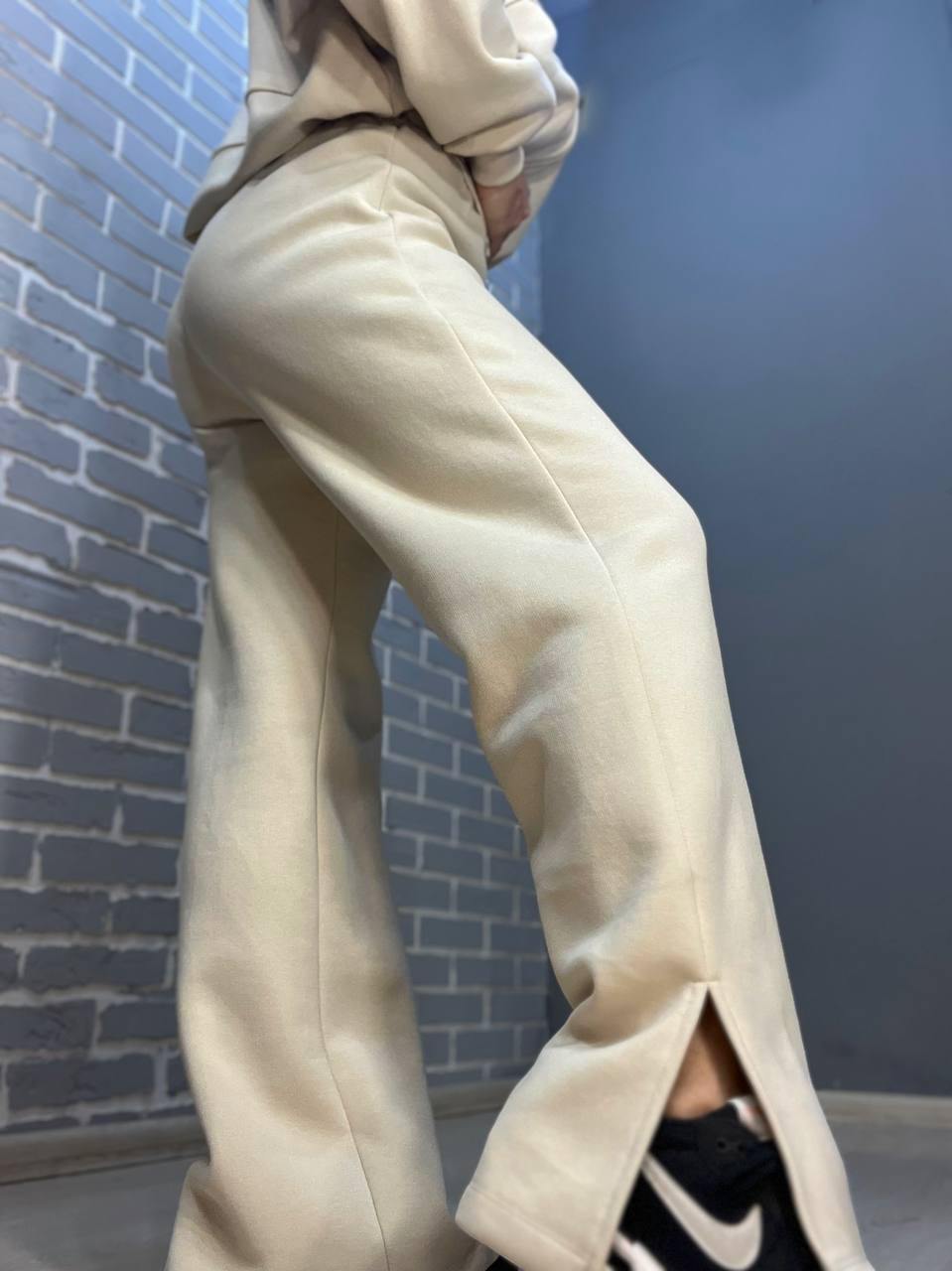 Костюм женский QUZEN 472-472 пилот брюки палаццо широкие флис S Светло-бежевый (786) - фото 8