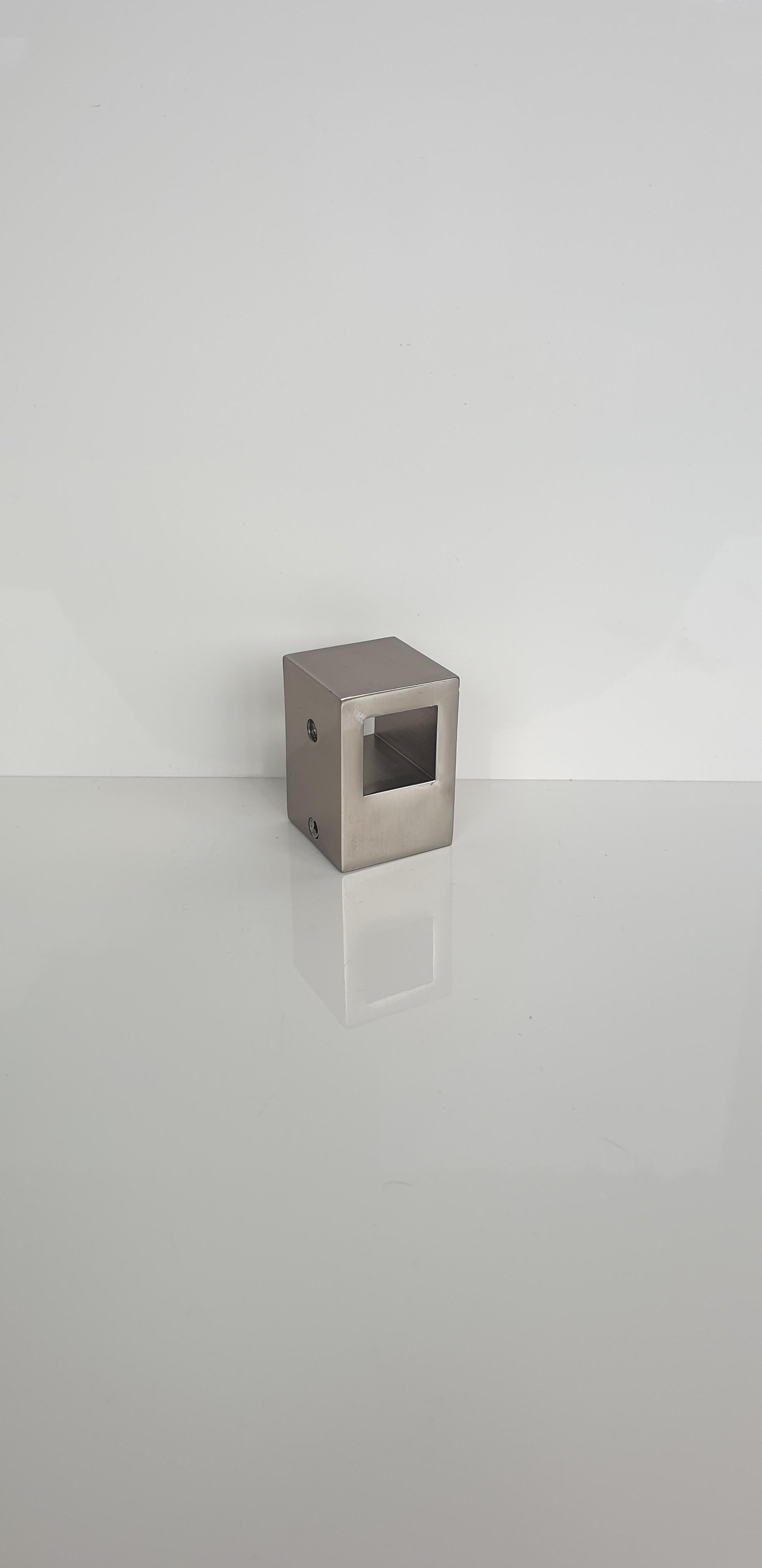 Тримач леєра подовжений система квадрат для алюмінієвих перил 15х15 мм Шампань - фото 2 Тримач леєра подовжений система квадрат для алюмінієвих перил 15х15 мм Шампань - фото 2