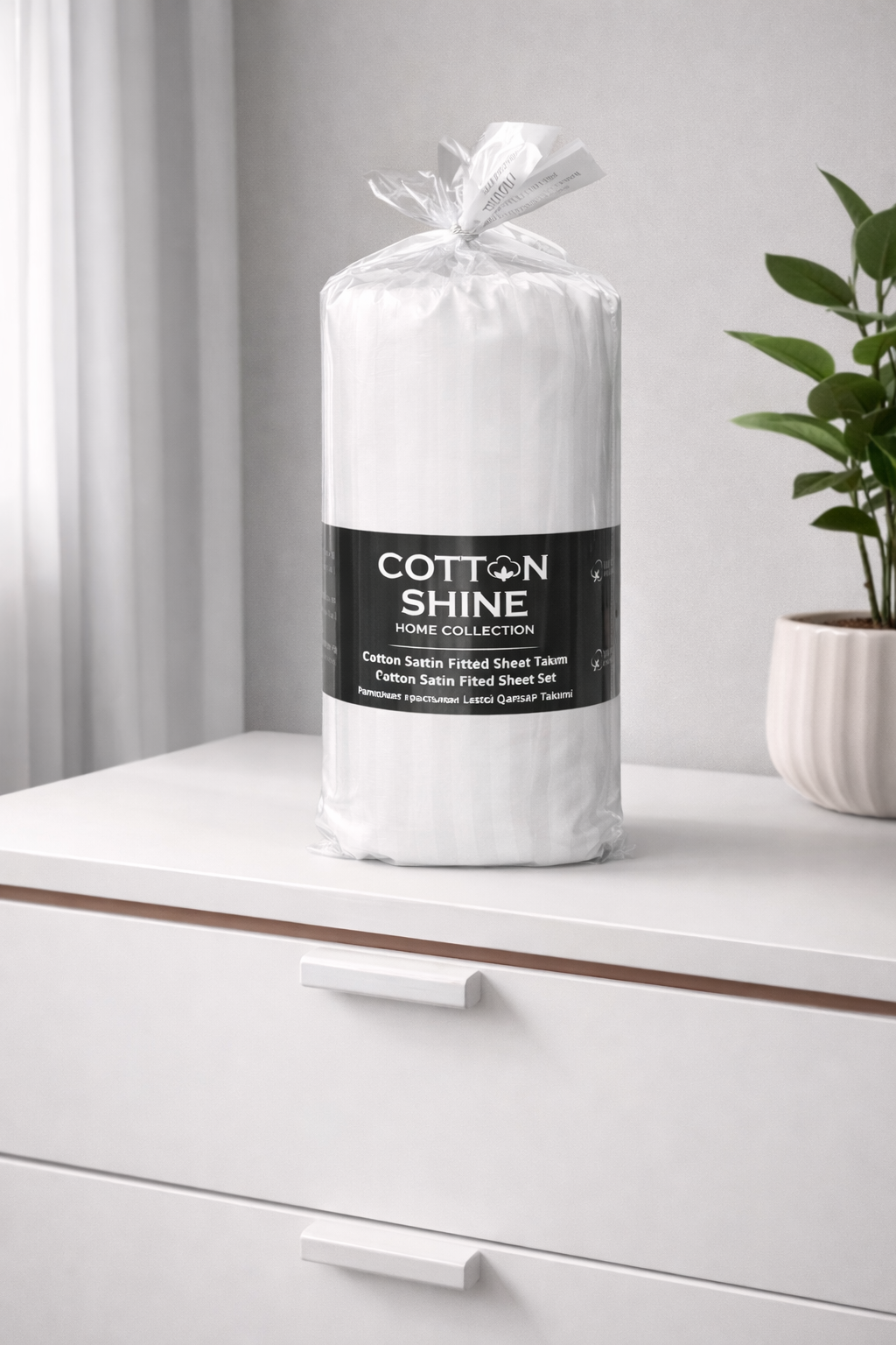 Простирадло на гумці страйп Сатин 180х220 см з 2 наволочками 50х70 см Білий (TC303376227)