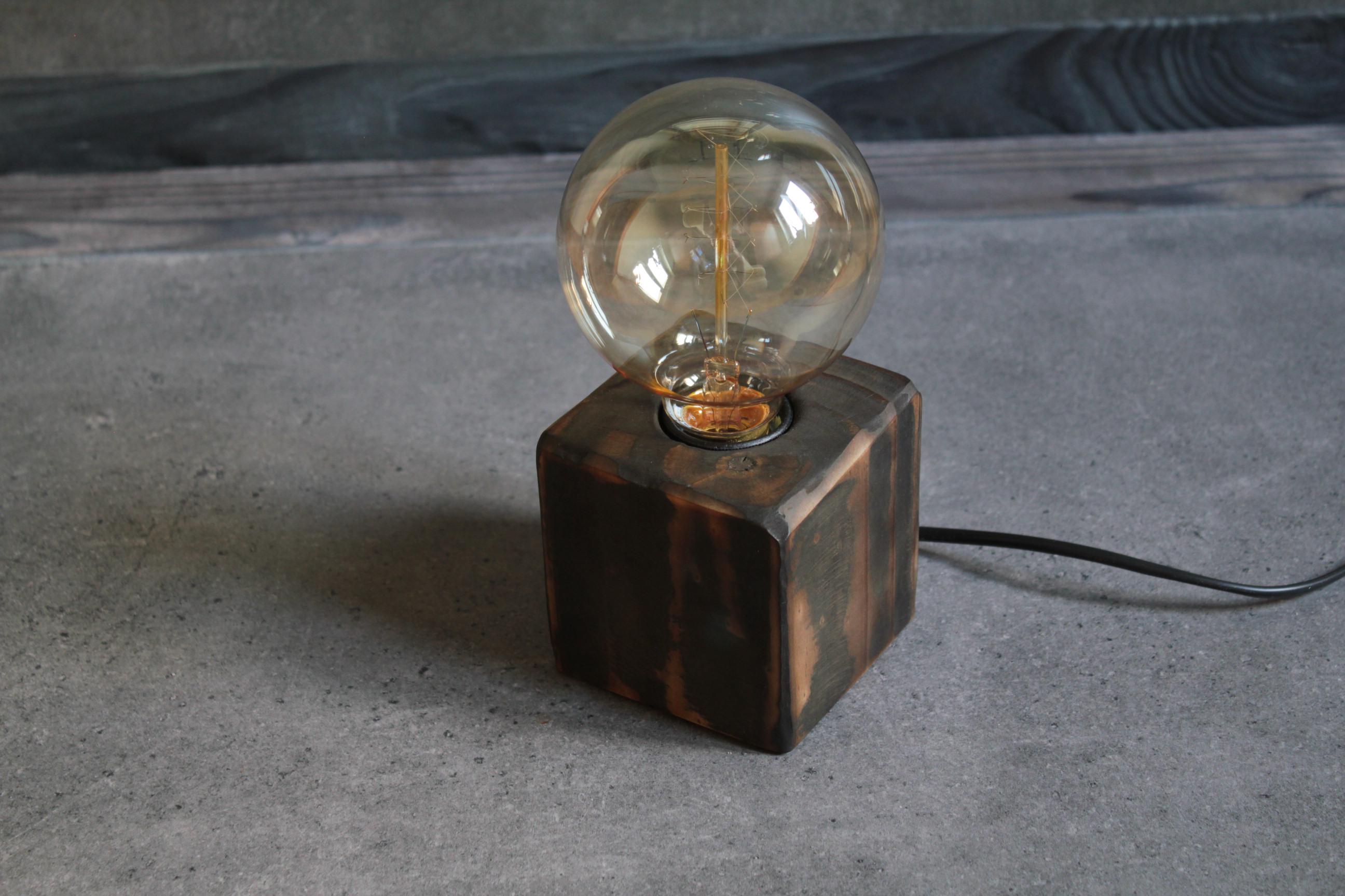 Настольная лампа LarchLoft из массива дерева 9x9x9 см Е27 (LT.1) - фото 8 Настольная лампа LarchLoft из массива дерева 9x9x9 см Е27 (LT.1) - фото 8