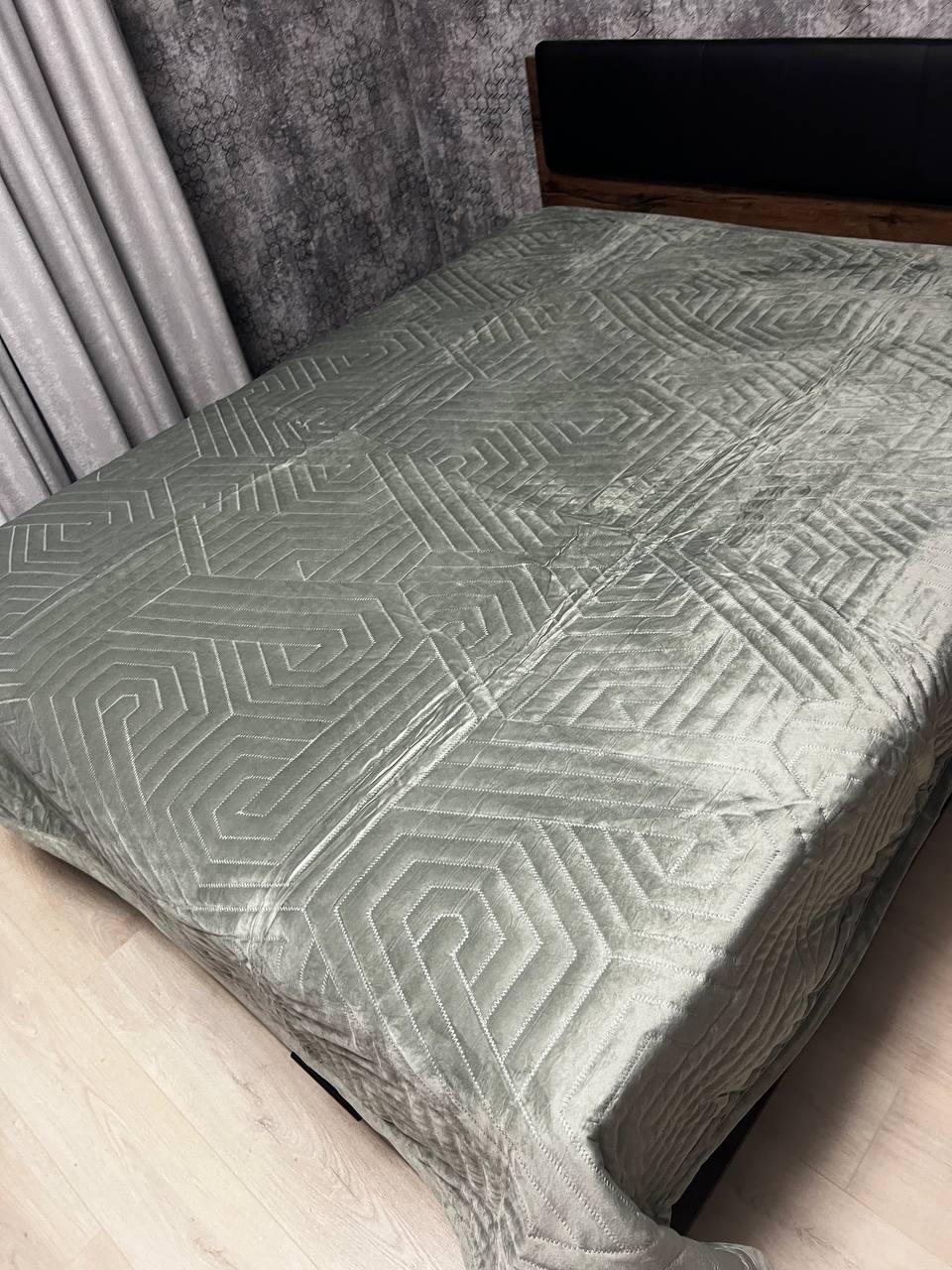 Покрывало на кровать гипоаллергенное стеганое 220х240 см Оливковый (П4К-rai-pokruvalo-002-05)