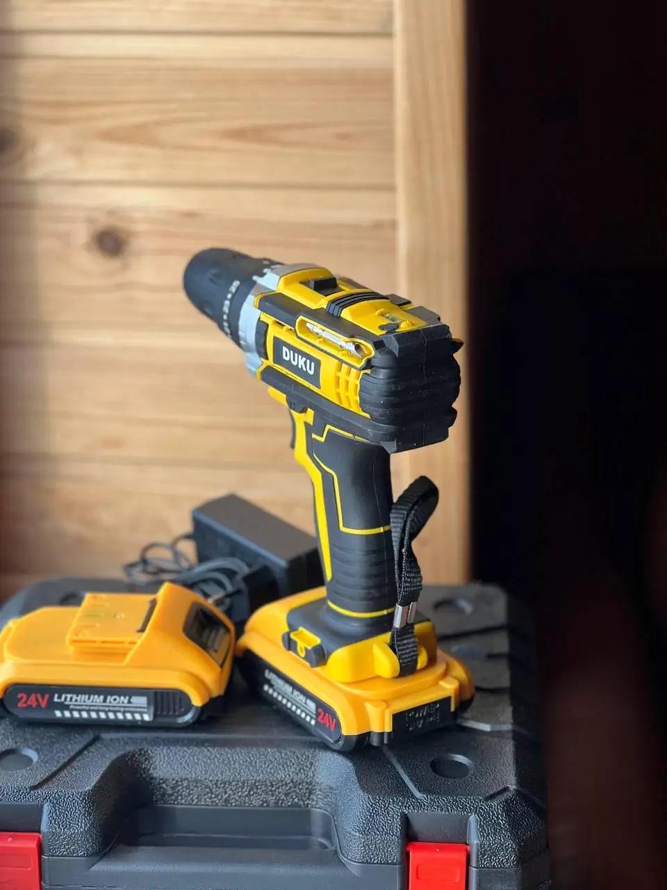Шурупокрут акумуляторний DUKU з набором біт/свердел/інструментів і насадками в кейсі з 2-ма акумуляторами 24V 5Ah - фото 2 Шурупокрут акумуляторний DUKU з набором біт/свердел/інструментів і насадками в кейсі з 2-ма акумуляторами 24V 5Ah - фото 2