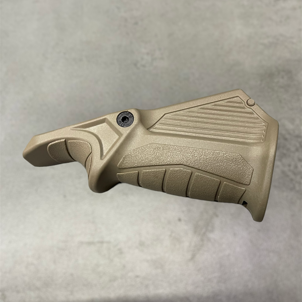 Рукоятка переноски огня DLG Tactical DLG-049 горизонтальная на планку Picatinny Койот (1742073882) Рукоятка переноски огня DLG Tactical DLG-049 горизонтальная на планку Picatinny Койот (1742073882)