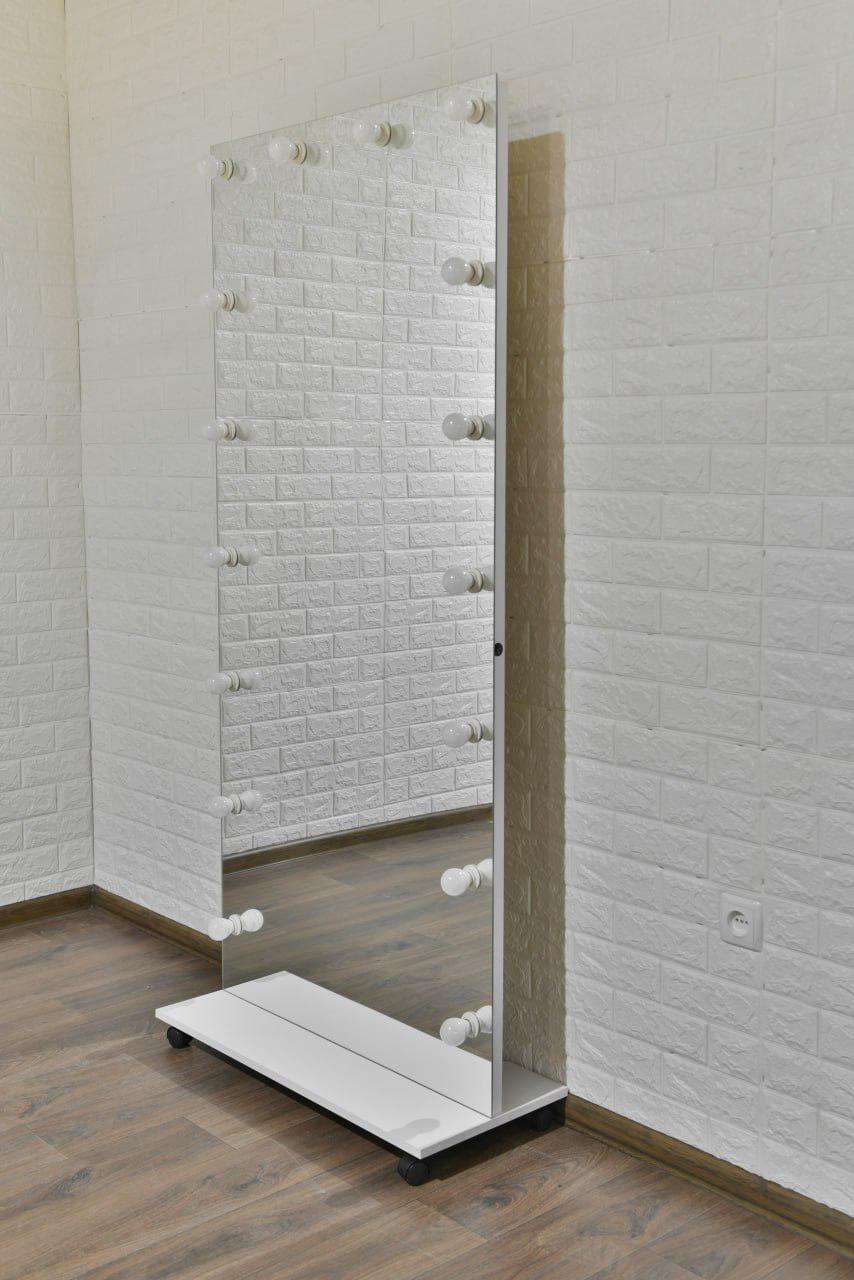 Дзеркало для примірювальної Miraline на ніжці з підсвічуванням 180х90 см