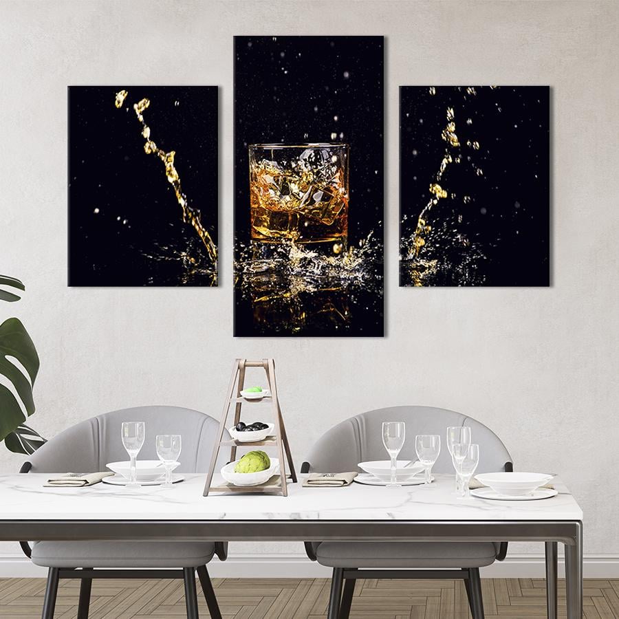 Картина для интерьера Брызги виски на черном фоне 141x90 см (293-32)