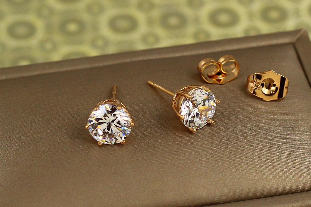 Серьги Xuping Jewelry гвоздики с белым камнем шесть креплений 8 мм Золотистый (34315781)