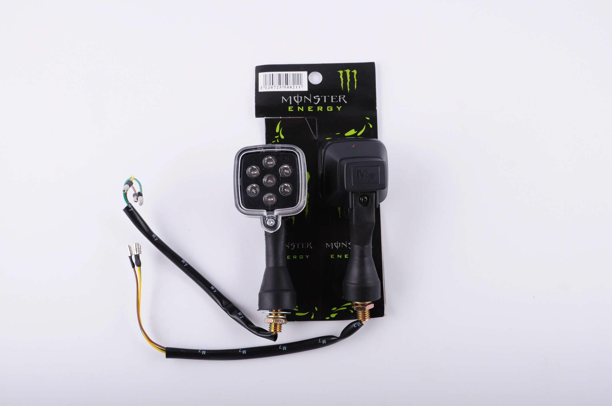 Повороты светодиодные пара квадратные черные прозрачные 7 диодов MONSTER ENERGY (O-911)