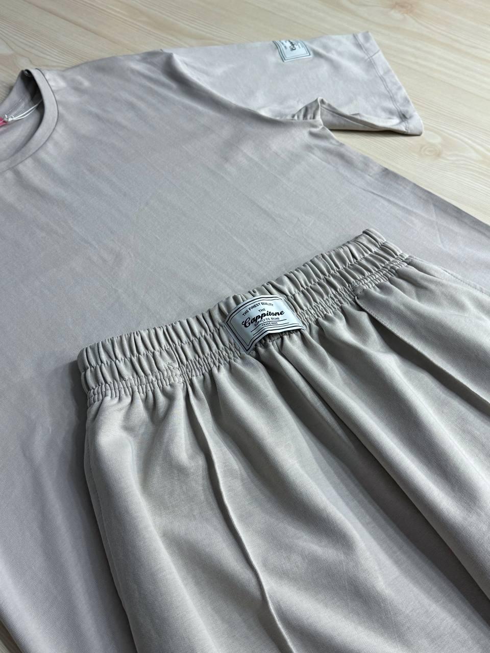 Костюм женский CAPPITONE 101212 футболка и брюки джоггеры со швом L Серый (1688) - фото 6 Костюм женский CAPPITONE 101212 футболка и брюки джоггеры со швом L Серый (1688) - фото 6