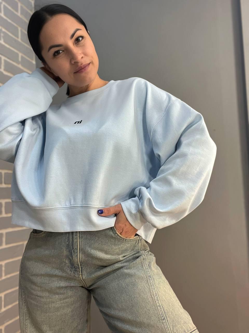 Світшот жіночий U S 36918 рубчик діагональ маленька вишивка in широкий OS Блакитний (1385) - фото 3