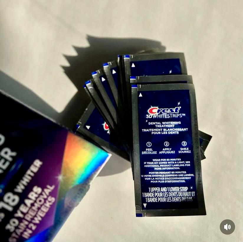 Отбеливающие полоски для зубов Crest 3D Whitestrips Anti-Aging Whitener 14 уп./28 полосок - фото 2