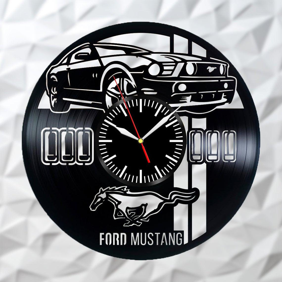 Часы настенные Ford Mustang 1983 из виниловой пластинки