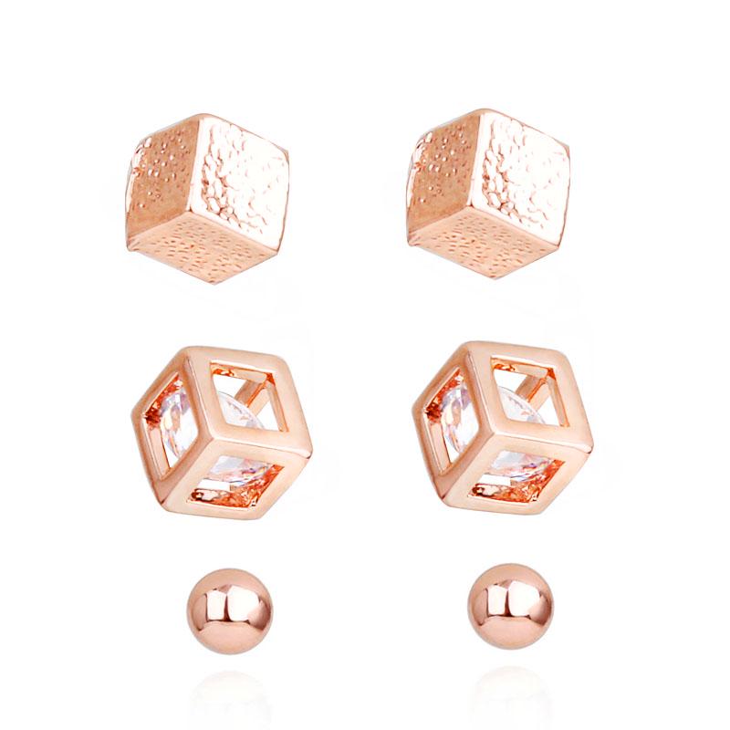 Сережки з кристалами Сваровські Italina 260005 Білий