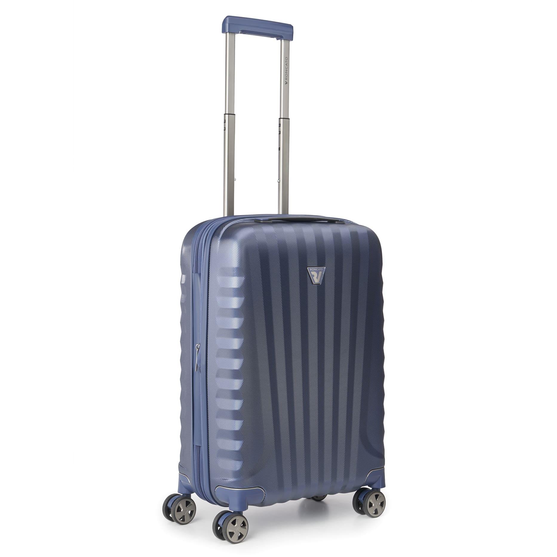 Валіза Roncato UNO Premium 3.0 5183/0303 з розширенням та знімними колесами 60х40х20/25 см 3,39 кг 44/55 л Синій (31806975) Валіза Roncato UNO Premium 3.0 5183/0303 з розширенням та знімними колесами 60х40х20/25 см 3,39 кг 44/55 л Синій (31806975)