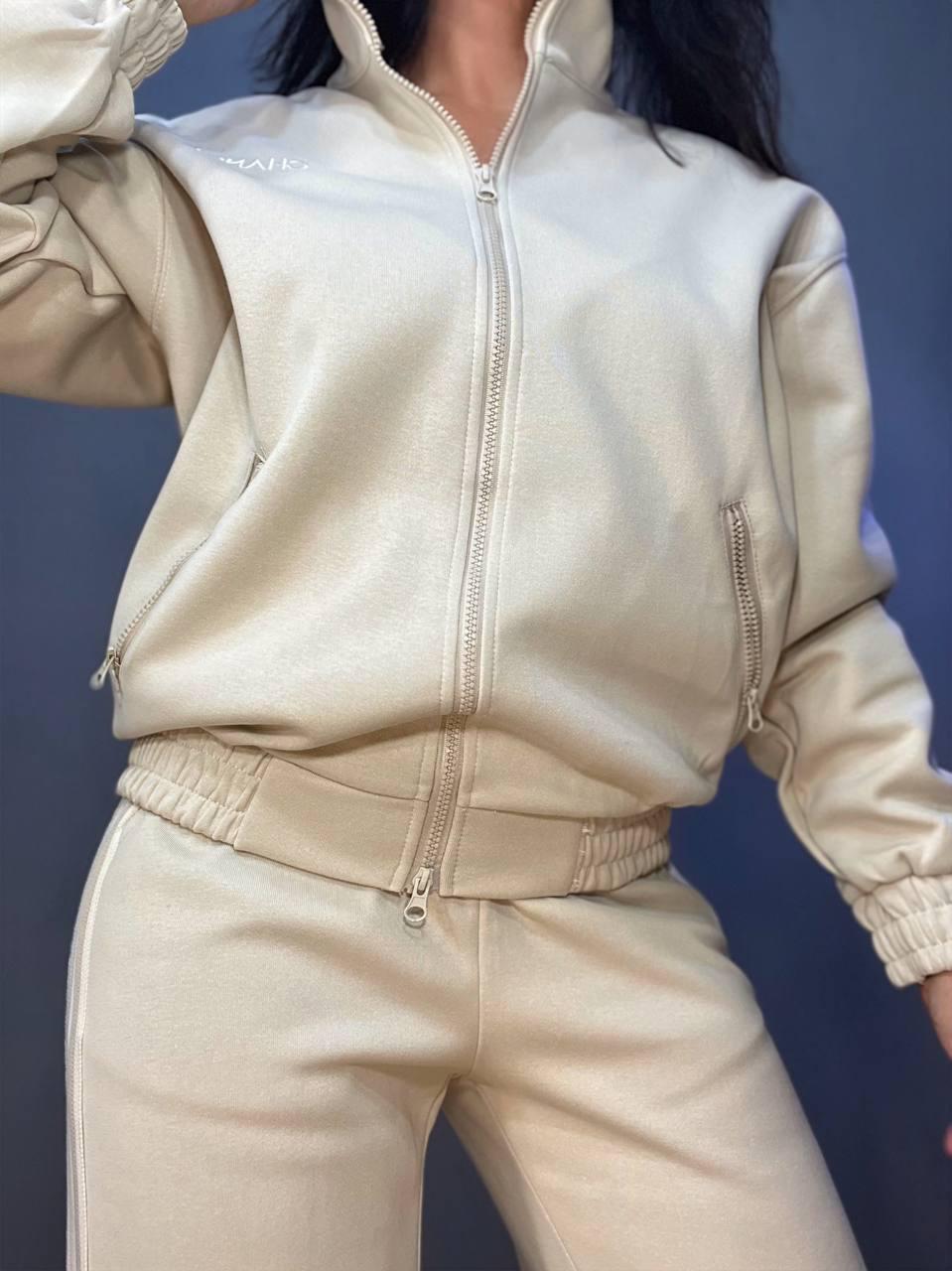 Костюм женский A-N 2738 свитшот и брюки с лампасом M Бежевый (2688) - фото 5 Костюм женский A-N 2738 свитшот и брюки с лампасом M Бежевый (2688) - фото 5