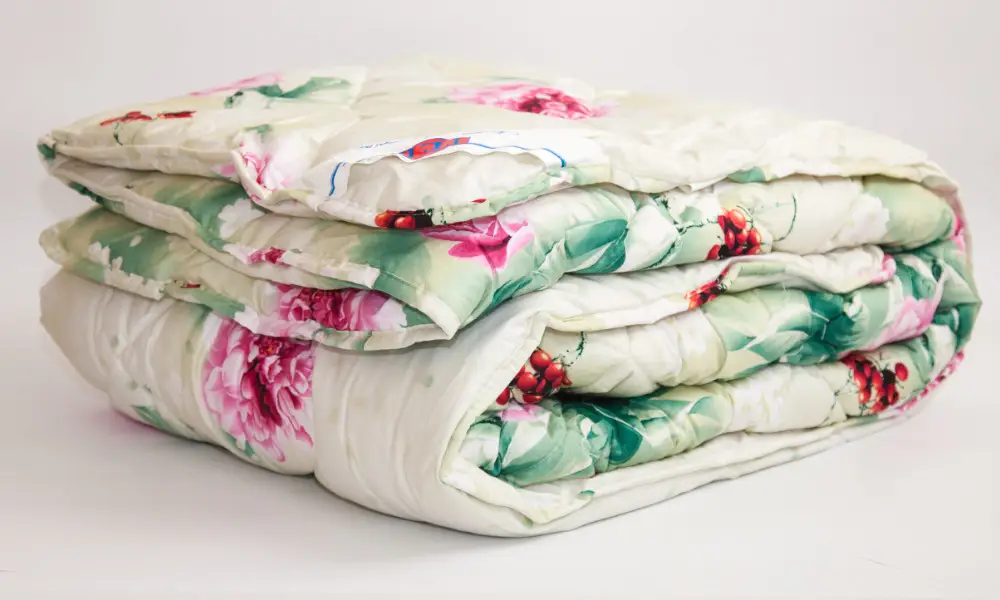 Одеяло закрытое овечья шерсть двуспальное 180х210 см (51021)