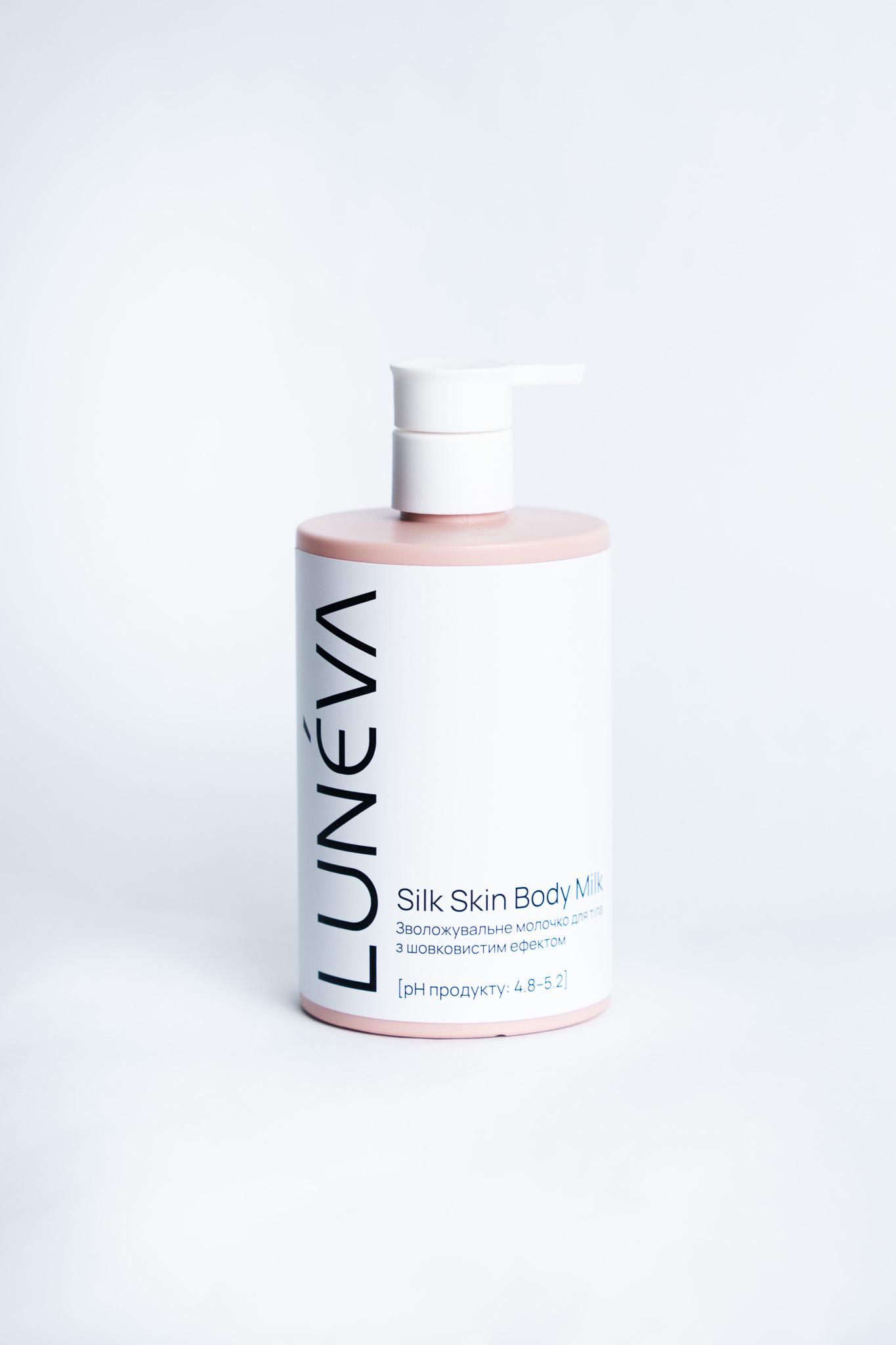 Молочко регенеруюче відновлююче для всього тіла ламелярне LUNÉVA Silk Skin Body Milk 300 мл