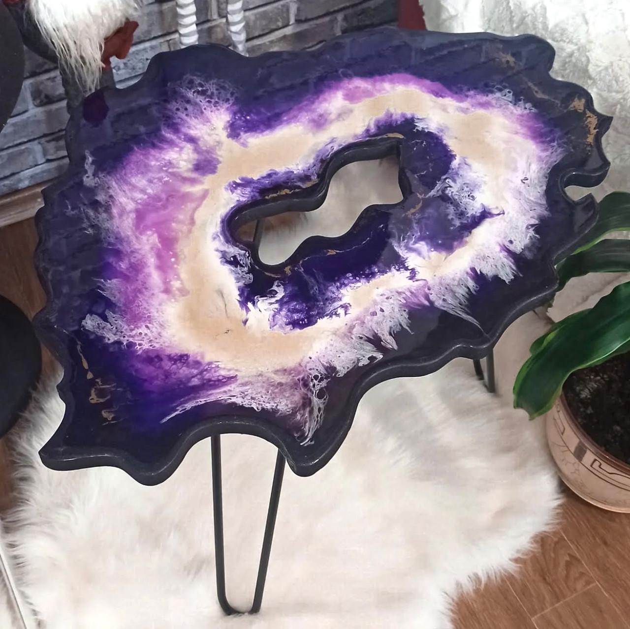 Столик журнальний фігурний з епоксидної смоли Зріз каменю 110х90 см