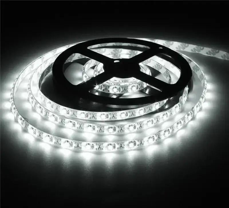 Світлодіодна стрічка LEDest-Leader 18 Вт 4000K 192 шт./м IP33 24В 2700 Лм SMD2835 (239452) - фото 4 Світлодіодна стрічка LEDest-Leader 18 Вт 4000K 192 шт./м IP33 24В 2700 Лм SMD2835 (239452) - фото 4