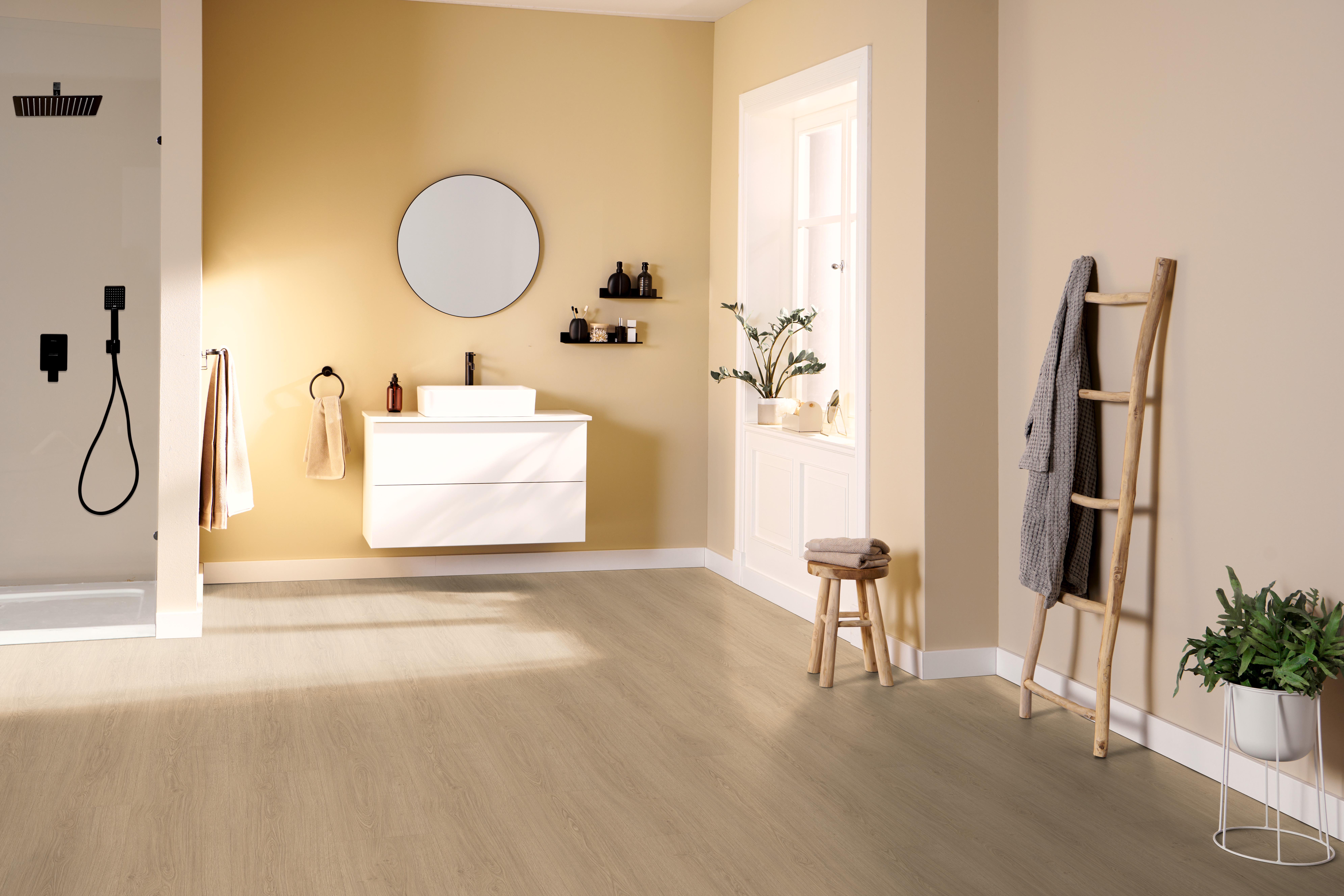 Пол водостойкий EGGER AquaDura+ 33 класс Дуб Хилвей натуральный