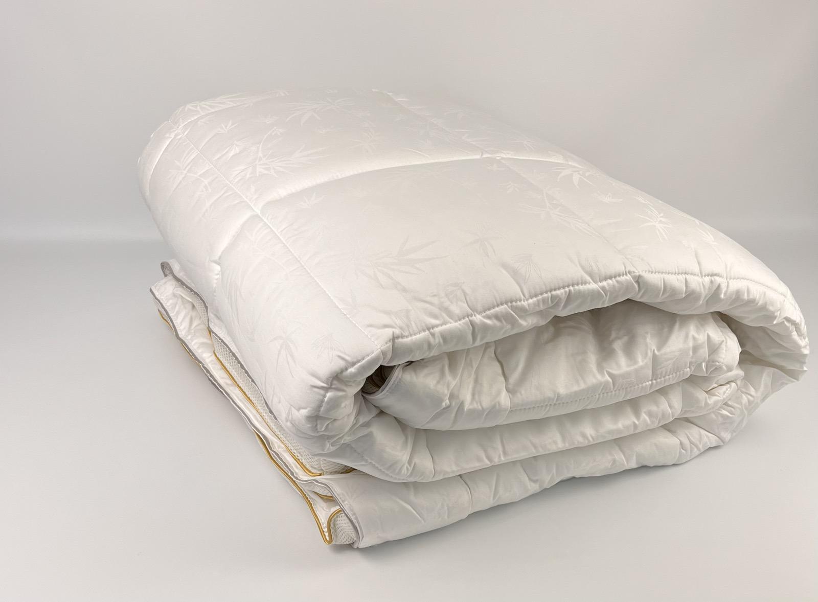 Одеяло Maison D'or Izabella 155х215 см Gold/Platinum (CN28006)