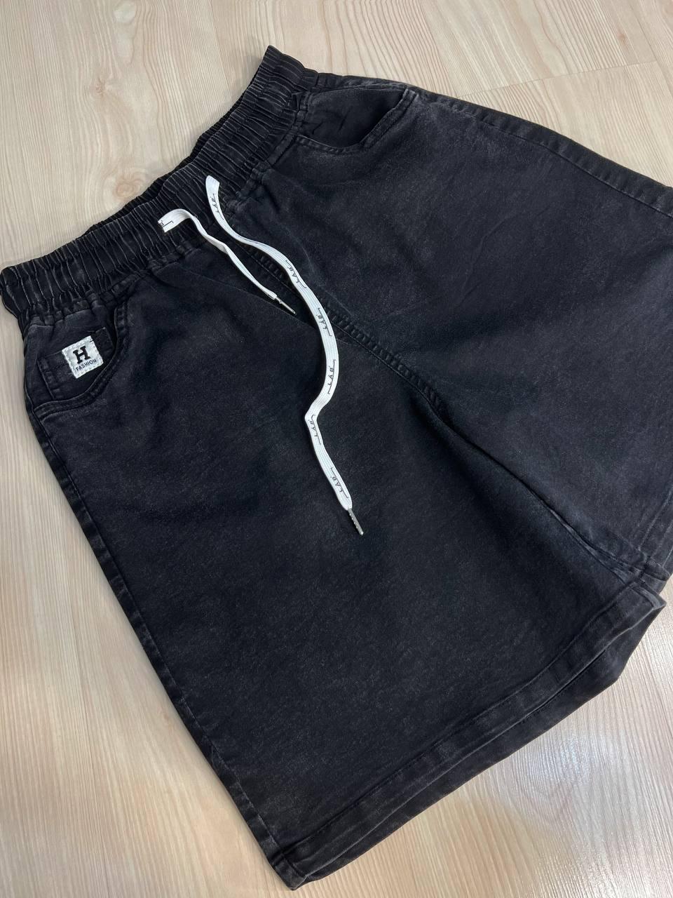 Шорты женские джинсовые Yingguoxiang 9062-1 мом с резинкой на талии и подворотом р. 28 Черный (4299) - фото 3