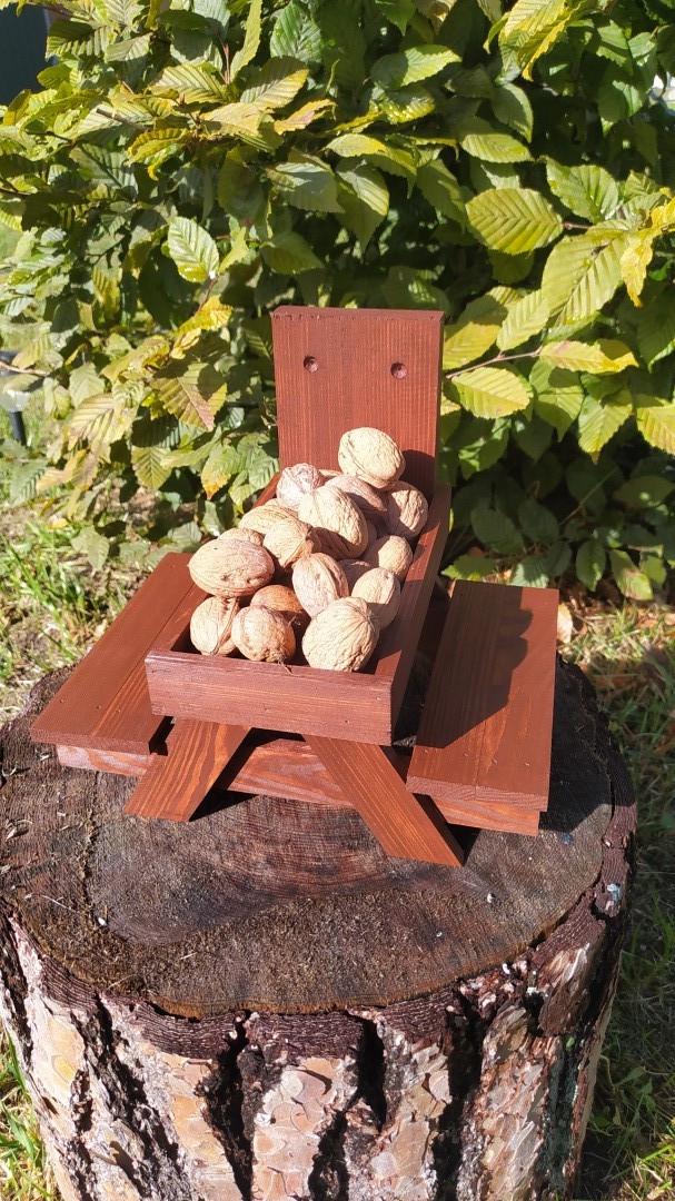 Кормушка для белок Подобед из древесины 27х22х24 см - фото 4 Кормушка для белок Подобед из древесины 27х22х24 см - фото 4