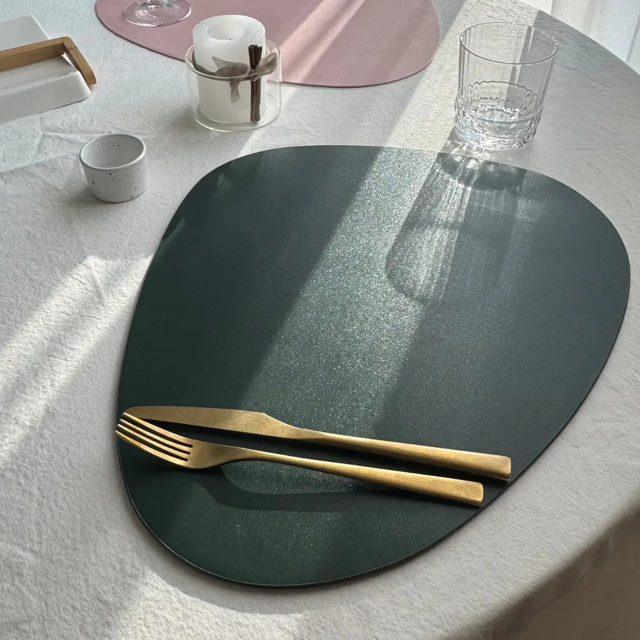 Комплект ковриков для сервировки из экокожи капля 3 шт. Темно-зеленый (BP71-3) Комплект ковриков для сервировки из экокожи капля 3 шт. Темно-зеленый (BP71-3)