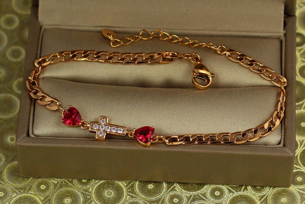 Браслет панцирный Xuping Jewelry с крестиком и малиновыми сердечками 17 см х 3,5 мм Золотистый (2236387043)